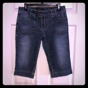 Capri jeans by America Eagle
